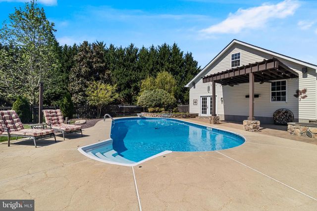 38425 ROOSTER LN, Mechanicsville, MD 20659