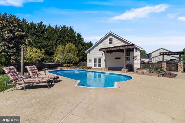 38425 ROOSTER LN, Mechanicsville, MD 20659