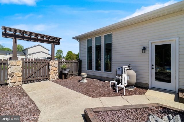 38425 ROOSTER LN, Mechanicsville, MD 20659