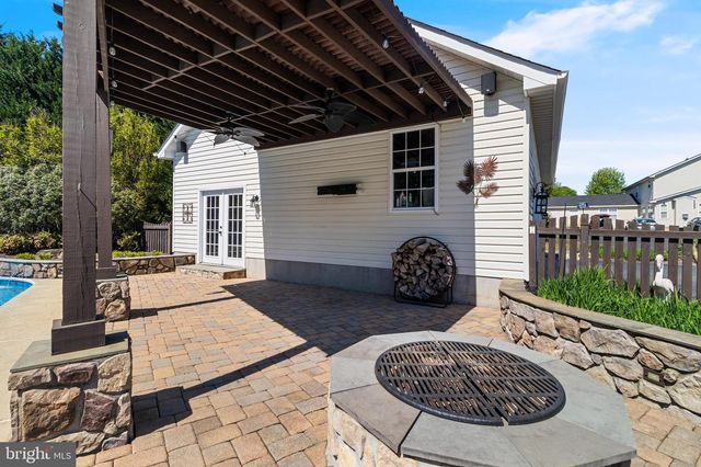 38425 ROOSTER LN, Mechanicsville, MD 20659