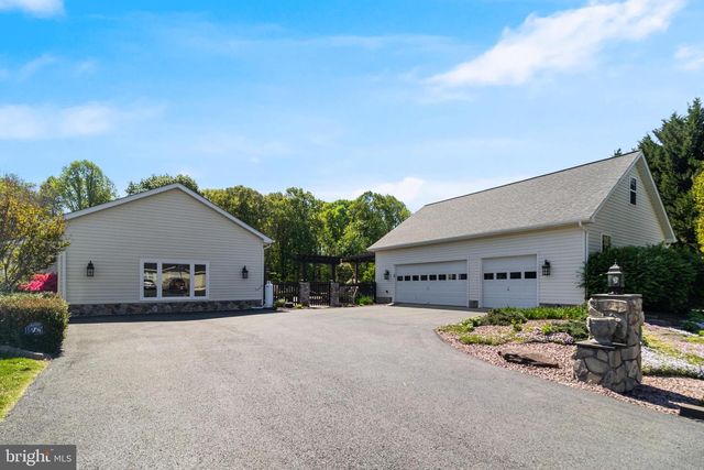 38425 ROOSTER LN, Mechanicsville, MD 20659
