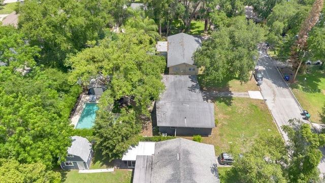 2512 LAKE WADE COURT, Orlando, FL 32806