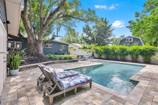 2512 LAKE WADE COURT, Orlando, FL 32806