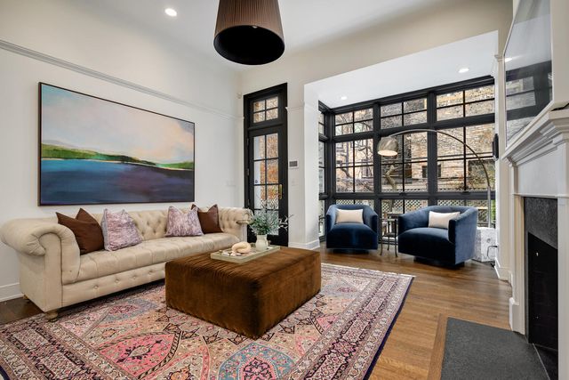 75 E ELM Street, Chicago, IL 60611