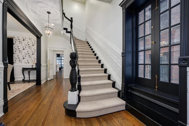 75 E ELM Street, Chicago, IL 60611