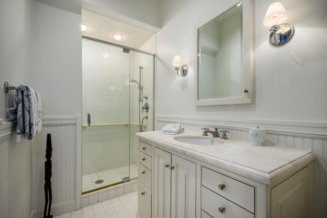 75 E ELM Street, Chicago, IL 60611