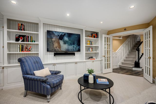 75 E ELM Street, Chicago, IL 60611