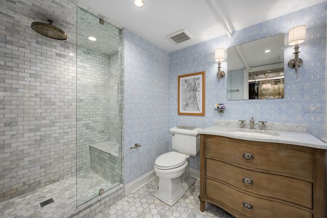 75 E ELM Street, Chicago, IL 60611