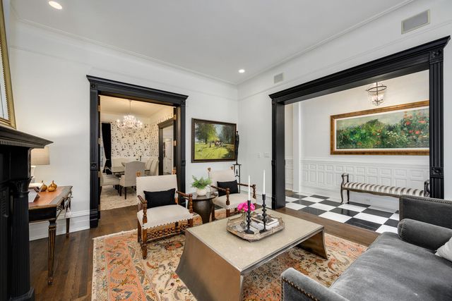75 E ELM Street, Chicago, IL 60611