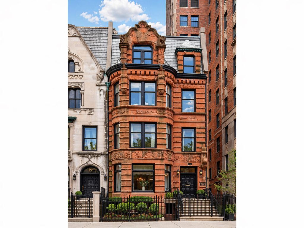 75 E ELM Street, Chicago, IL 60611