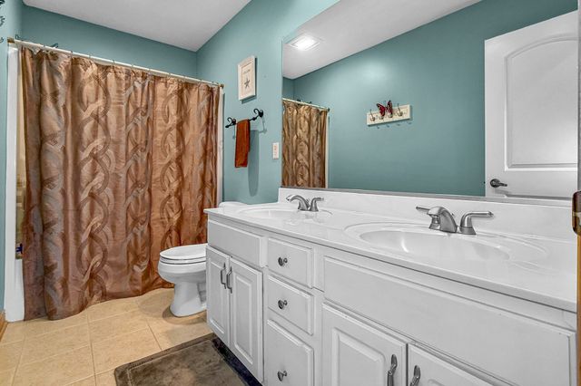 12608 Prairie Drive, Urbandale, IA 50323