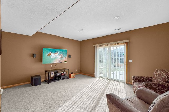 12608 Prairie Drive, Urbandale, IA 50323