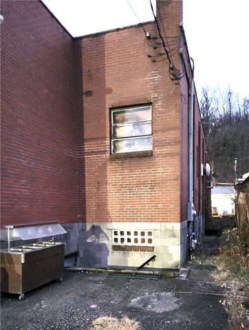 8023 Bennett Street, Homewood Brushton, PA 15208