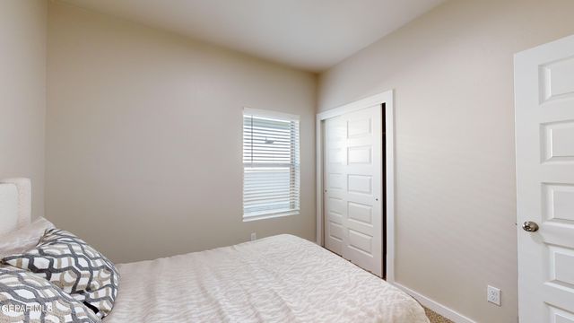 12872 Kingsbury Avenue, Horizon City, TX 79928