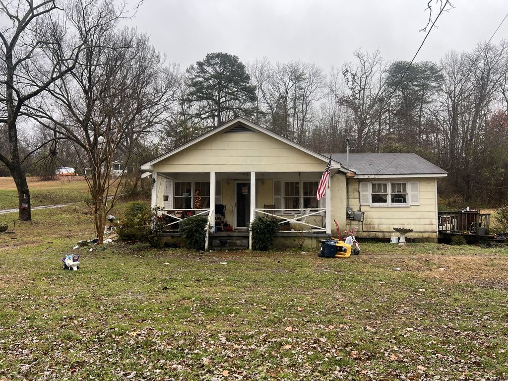 5012 Delashmitt Rd, Hixson, TN 37343