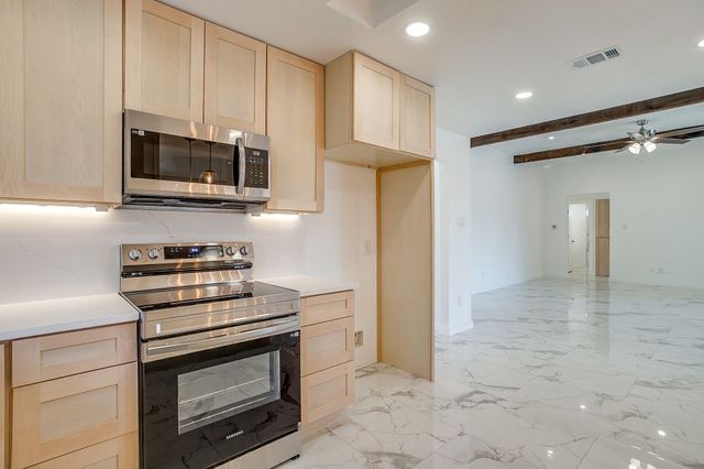 814 Nafus Street, Cedar Hill, TX 75104