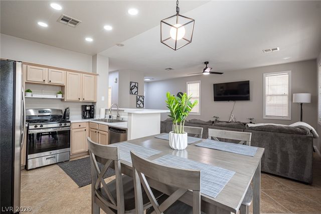 641 Solitude Point Avenue, Henderson, NV 89012