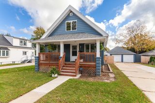 2442 S 84th STREET, West Allis, WI 53227
