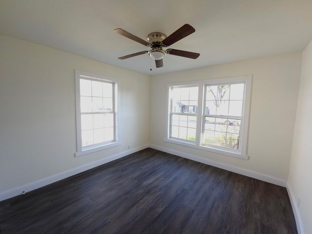 315 W Dexter Street, Sherman, TX 75092