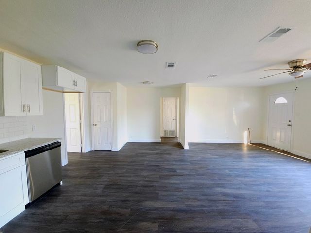 315 W Dexter Street, Sherman, TX 75092