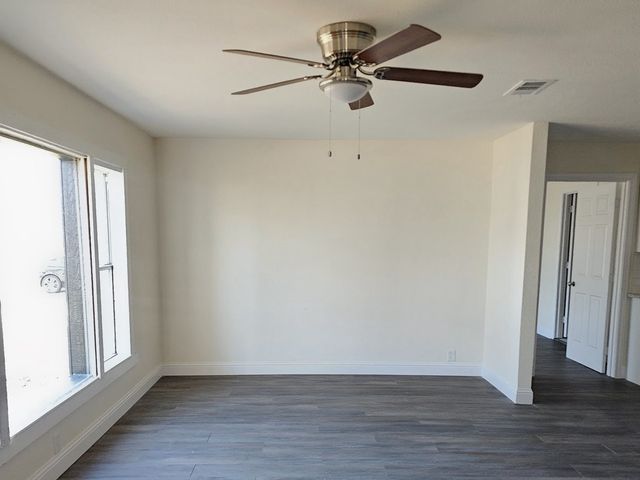 315 W Dexter Street, Sherman, TX 75092