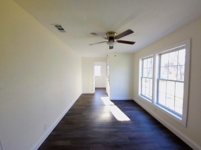 315 W Dexter Street, Sherman, TX 75092