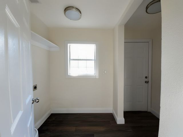 315 W Dexter Street, Sherman, TX 75092