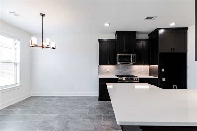 6605 SW High Meadow Boulevard, Bentonville, AR 72713