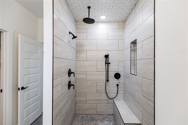 6605 SW High Meadow Boulevard, Bentonville, AR 72713