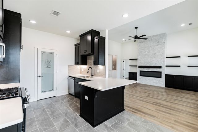 6605 SW High Meadow Boulevard, Bentonville, AR 72713