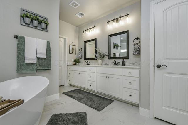 9711 JACOBS WELL Drive, Amarillo, TX 79119