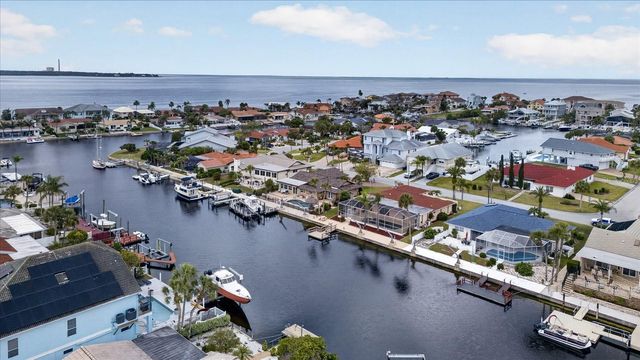 5110 PORPOISE PLACE, New Port Richey, FL 34652