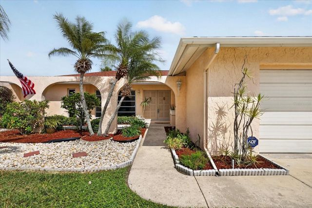5110 PORPOISE PLACE, New Port Richey, FL 34652