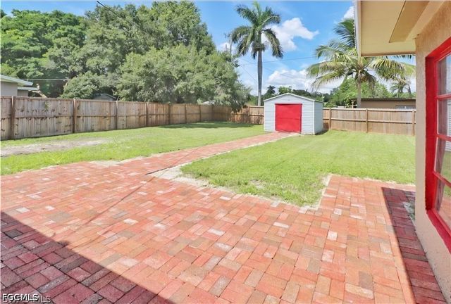 150 Brooks RD, North Fort Myers, FL 33917