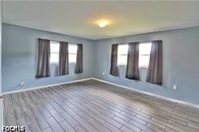 150 Brooks RD, North Fort Myers, FL 33917