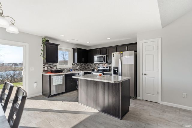 13658 Silk Tree Trail, Fort Wayne, IN 46814