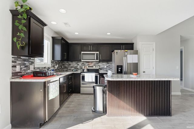 13658 Silk Tree Trail, Fort Wayne, IN 46814