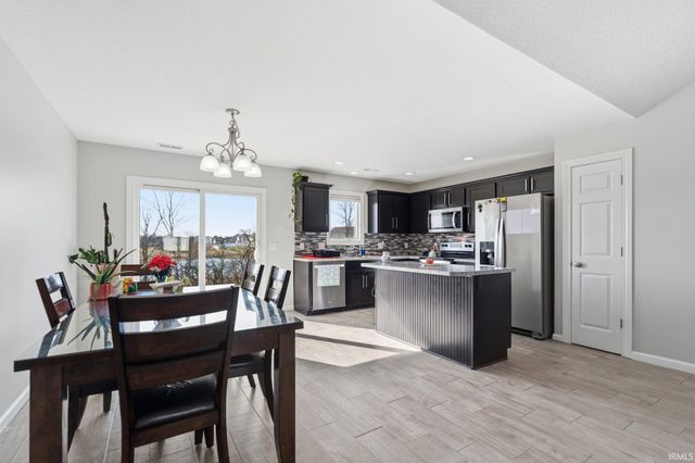 13658 Silk Tree Trail, Fort Wayne, IN 46814