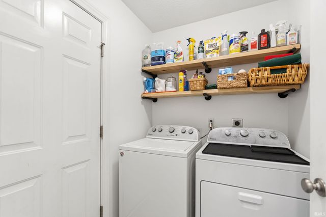 13658 Silk Tree Trail, Fort Wayne, IN 46814