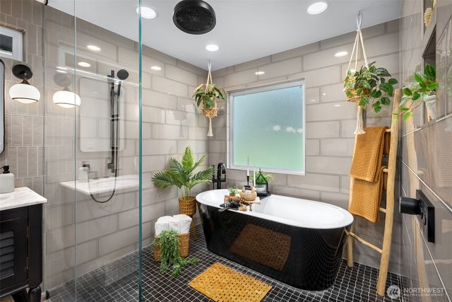 4431 Newberg Road, Snohomish, WA 98290