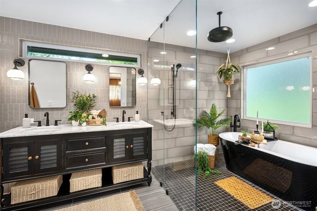 4431 Newberg Road, Snohomish, WA 98290