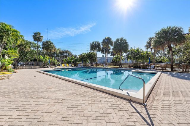 5530 NW 44th Street 216 C, Lauderhill, FL 33319