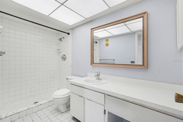 2650 COUNTRYSIDE BOULEVARD E 204, Clearwater, FL 33761