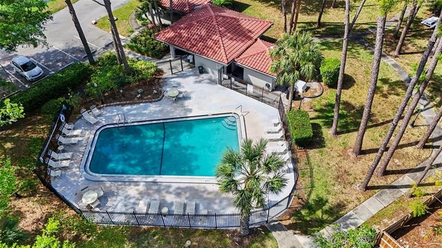 2650 COUNTRYSIDE BOULEVARD E 204, Clearwater, FL 33761