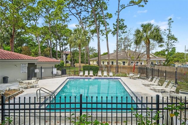 2650 COUNTRYSIDE BOULEVARD E 204, Clearwater, FL 33761