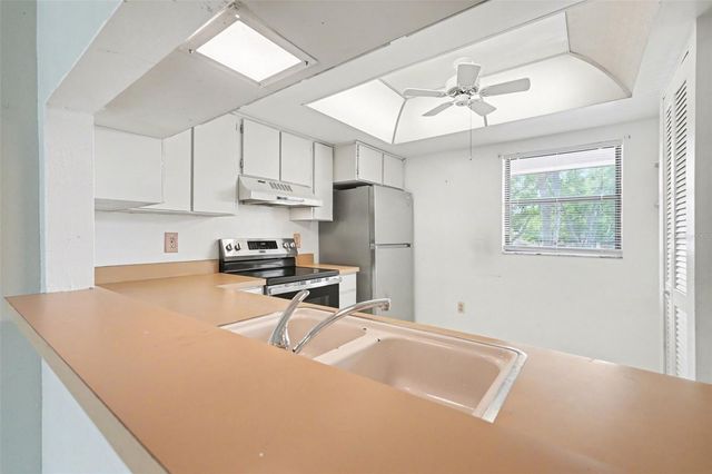 2650 COUNTRYSIDE BOULEVARD E 204, Clearwater, FL 33761