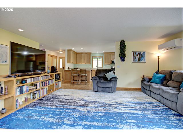 60300 Rays Way, St Helens, OR 97051