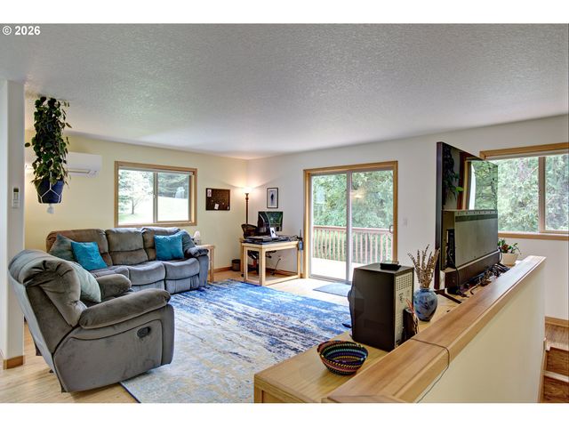 60300 Rays Way, St Helens, OR 97051