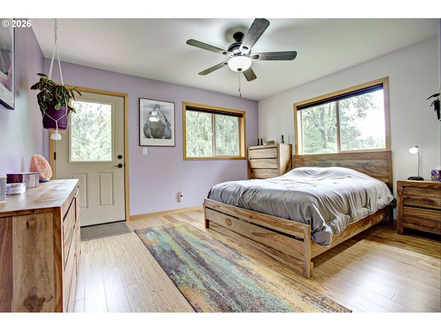 60300 Rays Way, St Helens, OR 97051