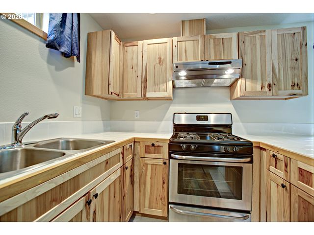 60300 Rays Way, St Helens, OR 97051
